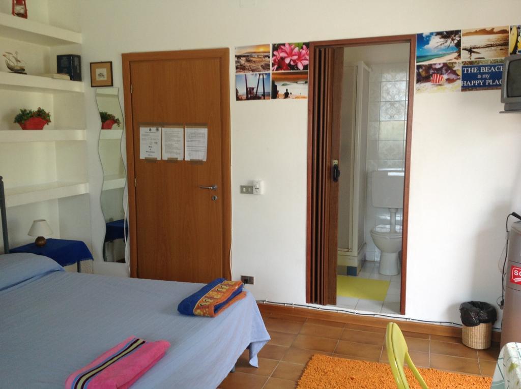 B&B Villa Aersa Montesilvano Ruang foto